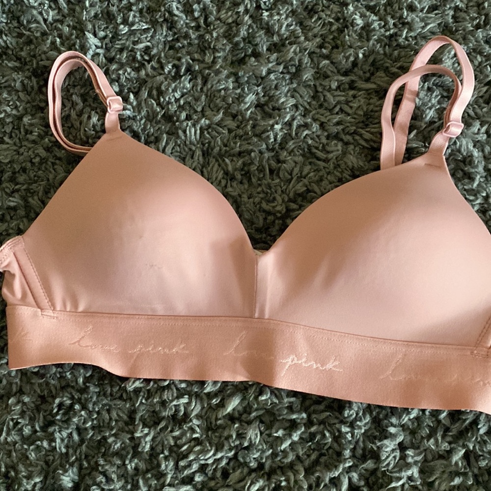 Victoria secret bra size 32A